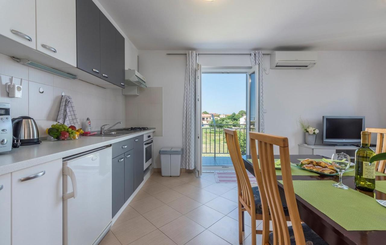 Apartment Nensi Porec Exterior photo