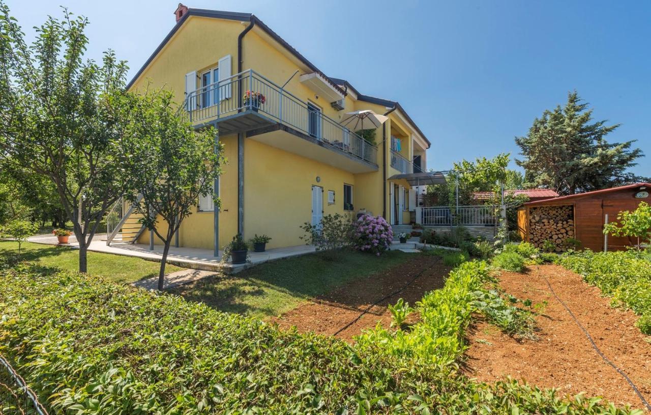 Apartment Nensi Porec Exterior photo