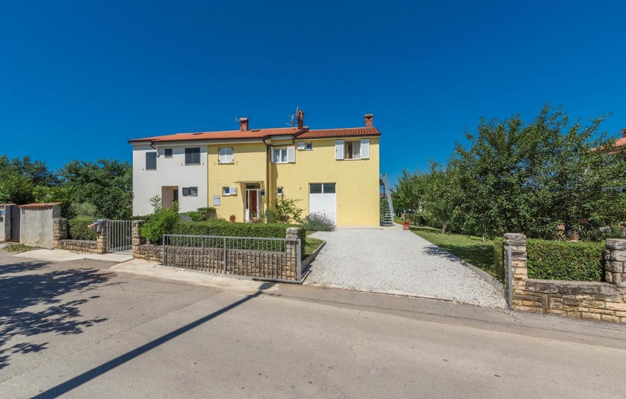 Apartment Nensi Porec Exterior photo